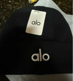 Alo Yoga Black Knit Beanie