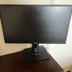 Tv / Monitor