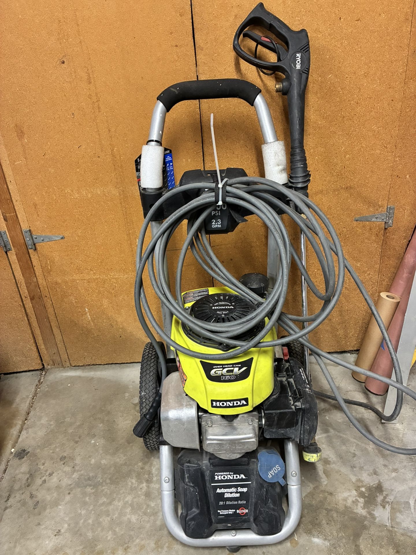 Ryobi 3000 PSI 2.3 GPM Gas Pressure Washer