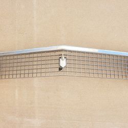 Original 1973 Chevrolet Monte Carlo Grille With Emblem 