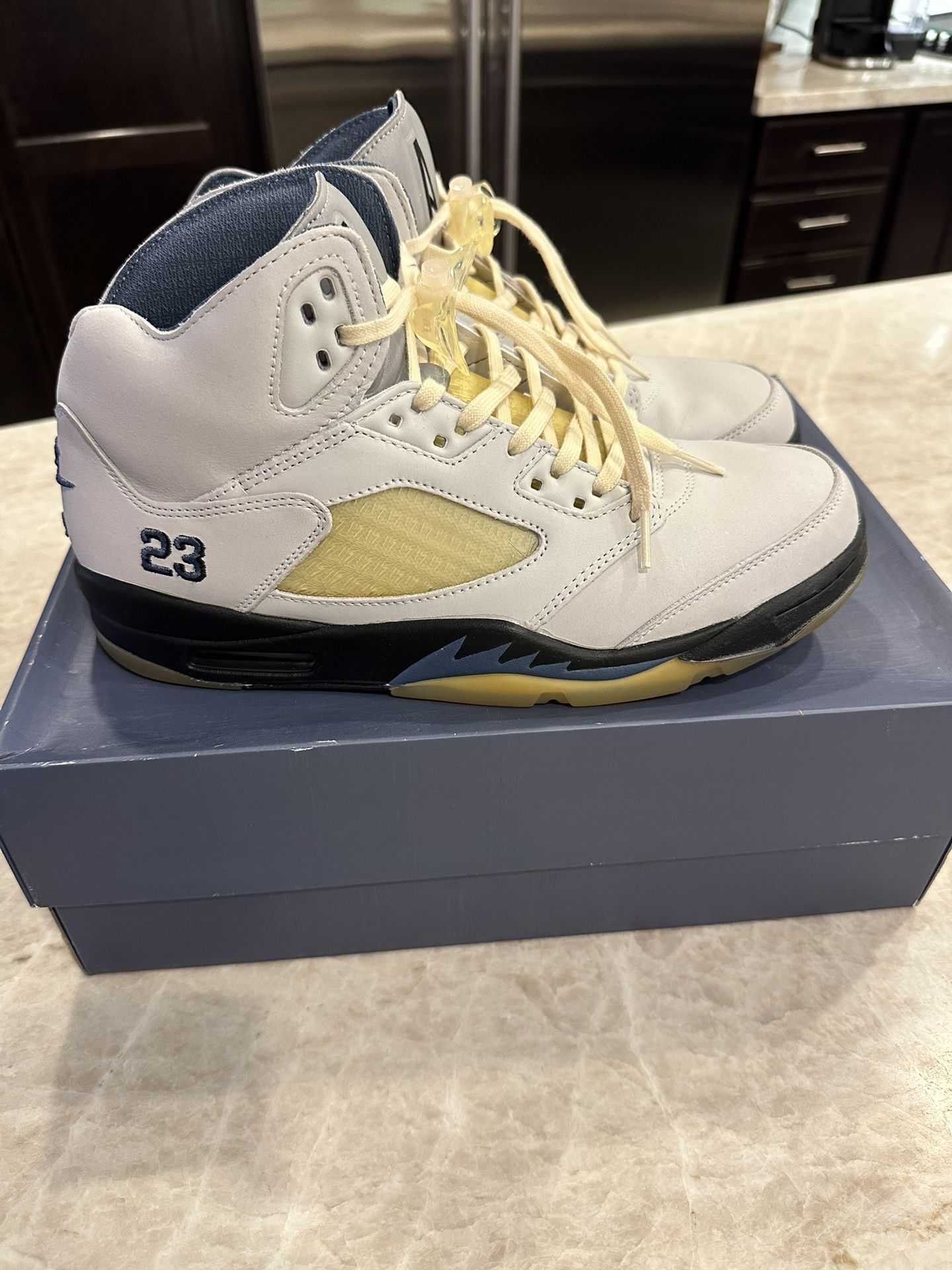 A Ma Maniere Dawn Jordan 5 Sz 11