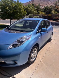 2012 Nissan Leaf electric 37K miles