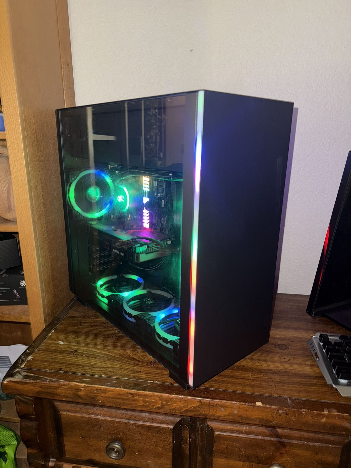 Custom Gaming PC – i5-7600K / RX 580 / 16GB RAM / 480GB SSD