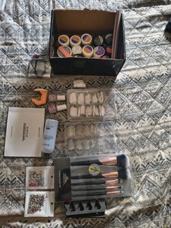 Acrylic nail supplies