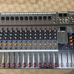 12 Channel Mixing Board