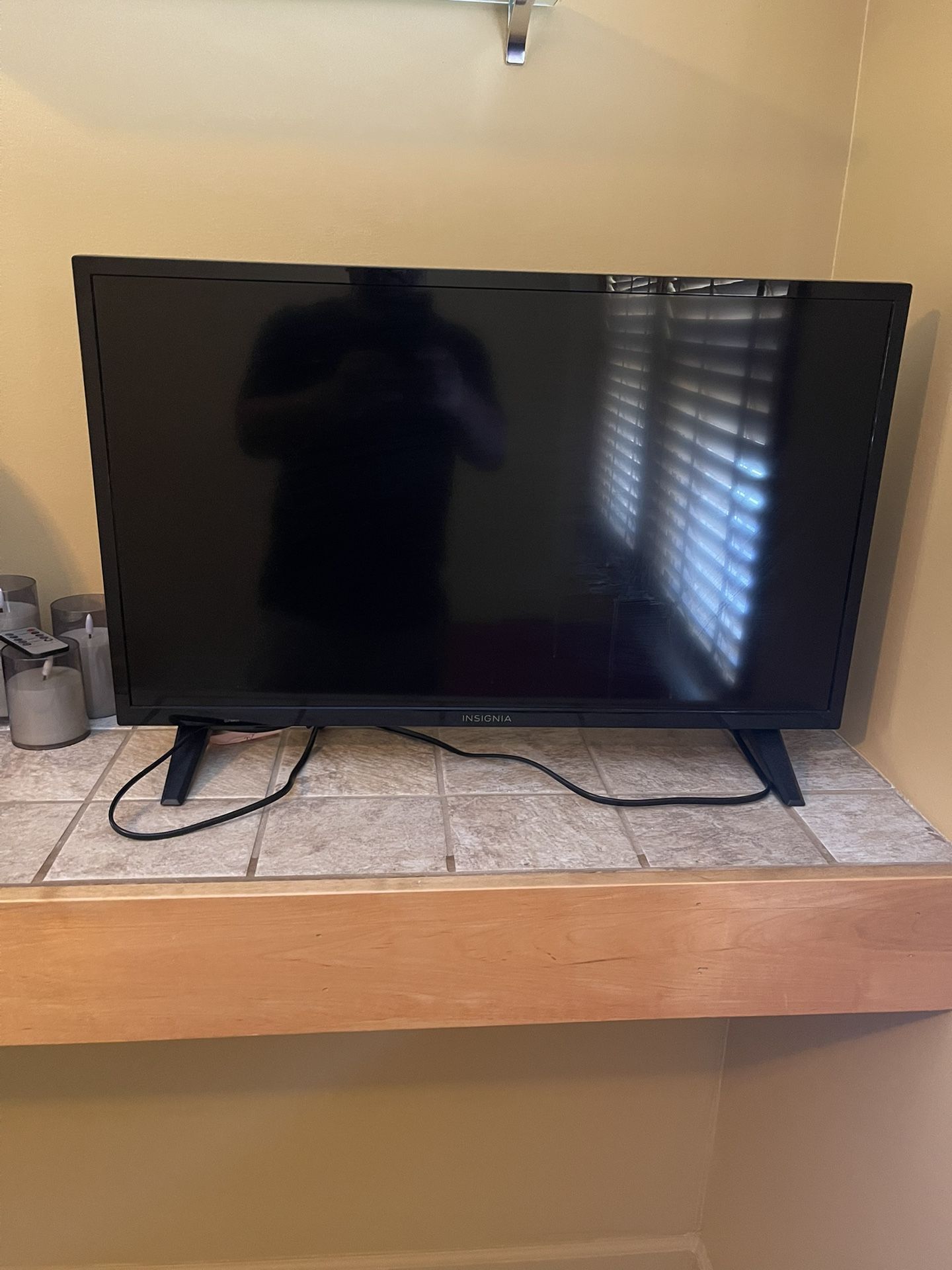 INSIGNIA SMART FIRE TV