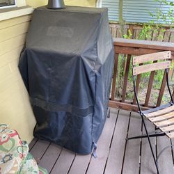 Kitchen Aid Grill With Cover.