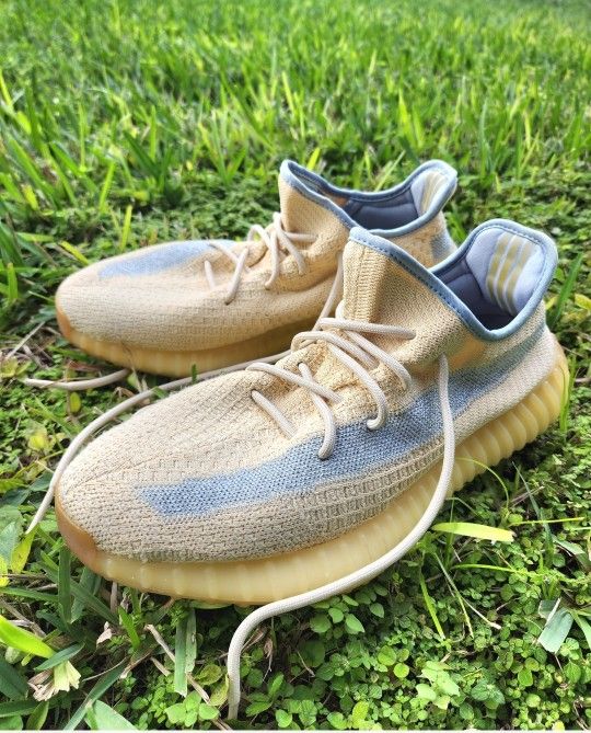Yeezy 350 V2 Linen