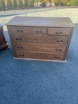 Dresser