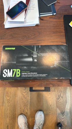 Shure SM7B Cardioid Dynamic Vocal Microphone