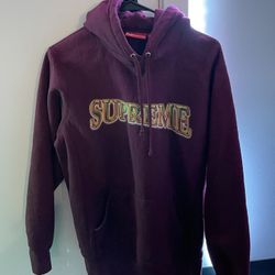 Supreme Large Sweatshirt