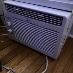 AC UNIT