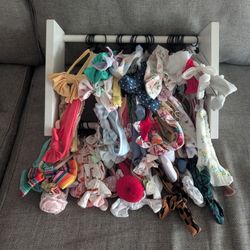 Wall Mounted Bow Holder With Bows 