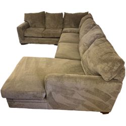 Jackson Furniture Sectional Couch Sofa *Free Delivery*