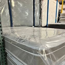 Ready to deliver 🚚✅ Brand new all sizes mattresses are in stock !!! Queen, king, twin, full size