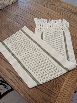 Table Runner, 78in, Great Condition, $7