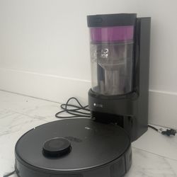Eureka E20 Robot Vacuum with Bagless Self Empty Station