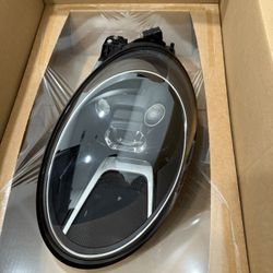 Porsche LED headlight
