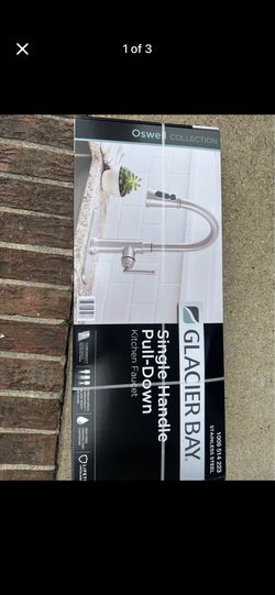 Glacier Bay Single Handle Pull Down Faucet
