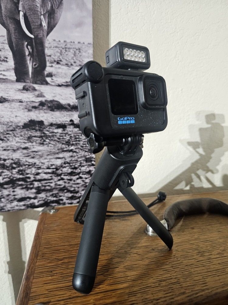 GOPRO HERO 12 CREATOR EDITION + ACCESSORIES