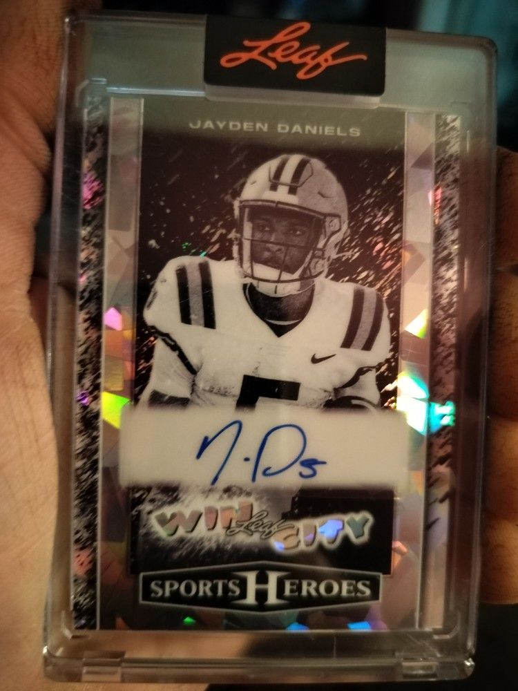 2025 Leaf Sports Heroes JD5 Autograph
