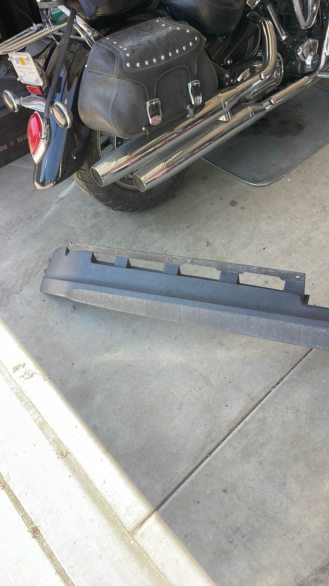 2018 Toyota Tacoma front window guard