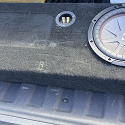 Kicker Car Speaker Box. NEED TO GET RID OF NEED THE MONEY SEND OFFERS