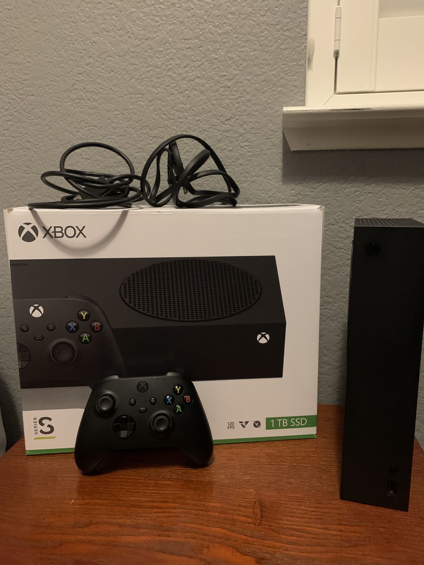 Xbox Series S 1TB (Open Box) – Like New, Used Once – Original Packaging