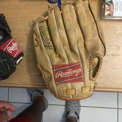 Rawlings Fielding Glove 
