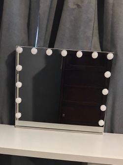 Vanity mirror