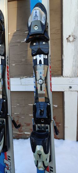 Atomic Izor 3:1 skis for Sale in Mundelein, IL - OfferUp