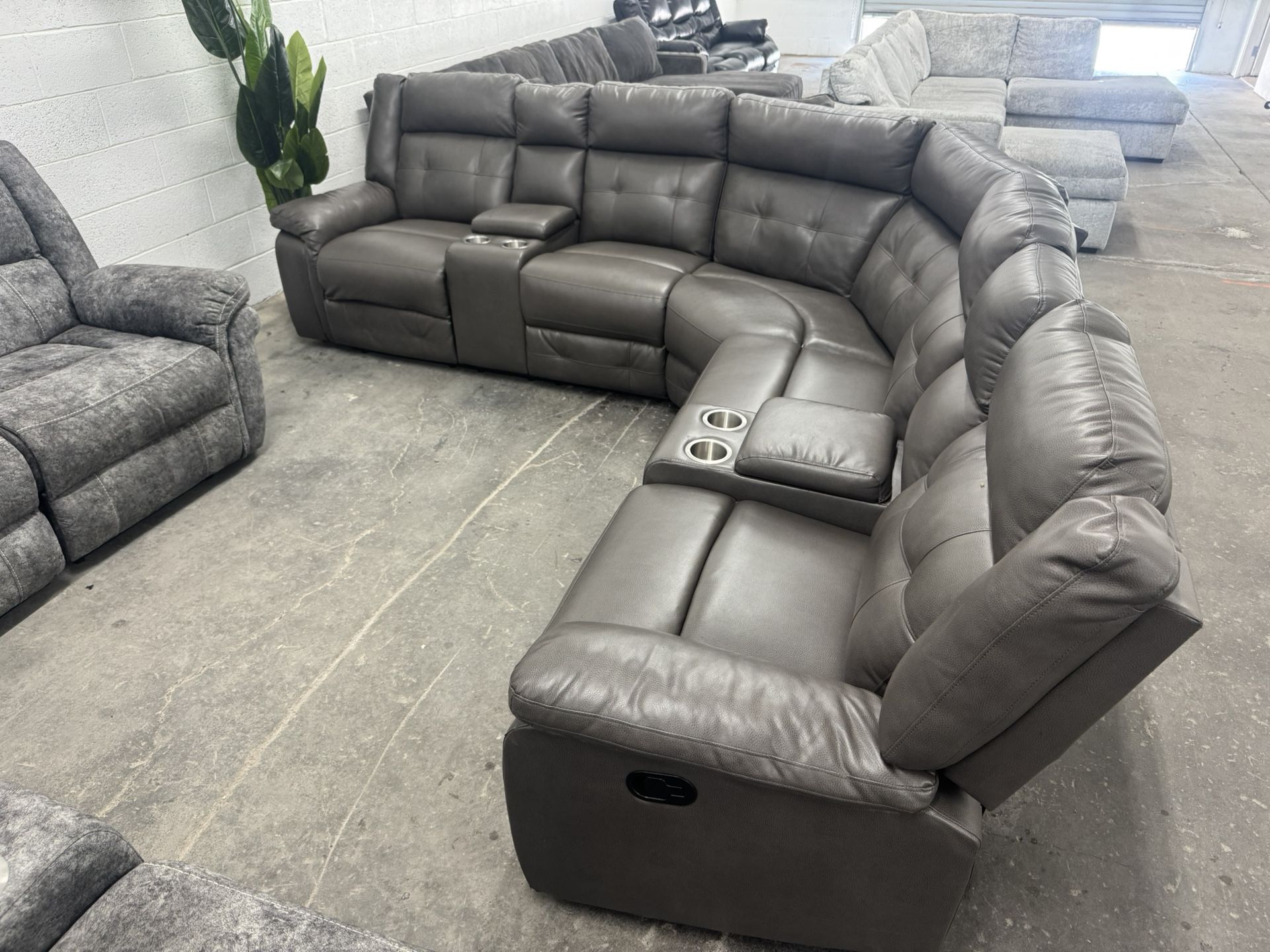 Free Delivery* Gray Faux Leather Reclining Sectional Sofa Couch Recliners