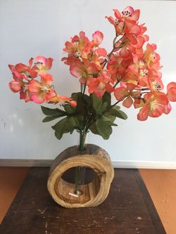 Wood flower vase