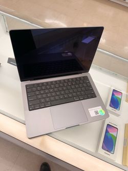 MacBook Pro m1 pro 1TB 16ram
