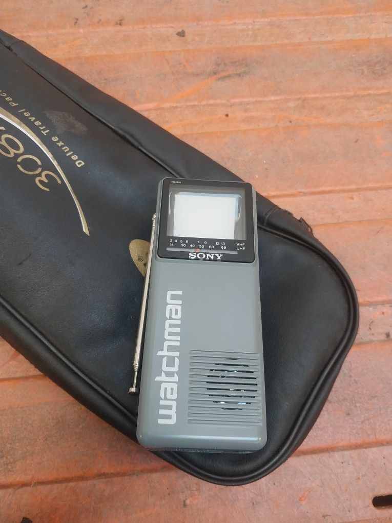 Sony Hand Held TV Watchman Works Great