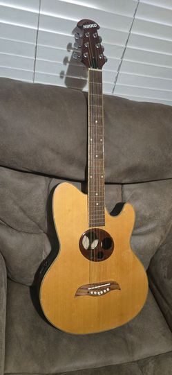 GUITARRA ELECTROACUSTICA MARCA NIKKO HECHA EN JAPON $99
