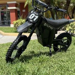 Tuttio Electric Dirt Bike se 40mph - 40 Range 