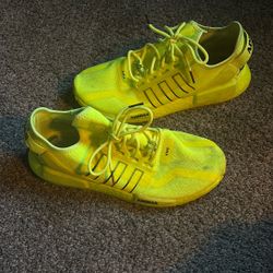 Adidas NMD R1 V2 Size 10 1/2