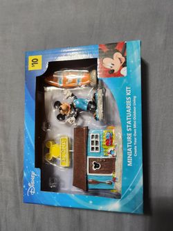 Mickey Hawaiian Decoration