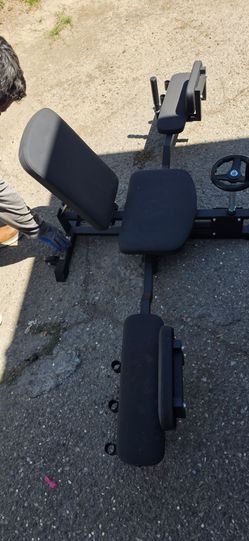 Leg stretching machine