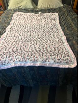 Soft Pink Handmade Crochet Blanket – Perfect Gift