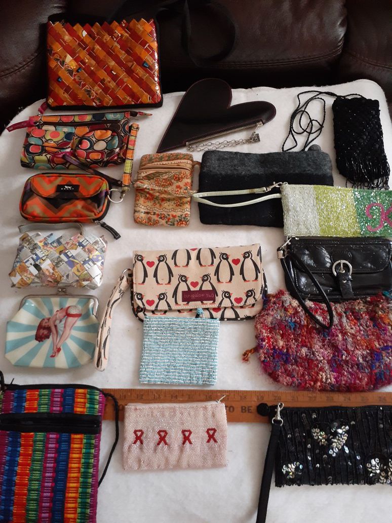 Small purses, evening bags and wallets