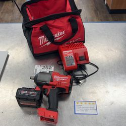 Milwaukee 2767-20 Impact Wrench 1/2” M18 With Battery And Charger 