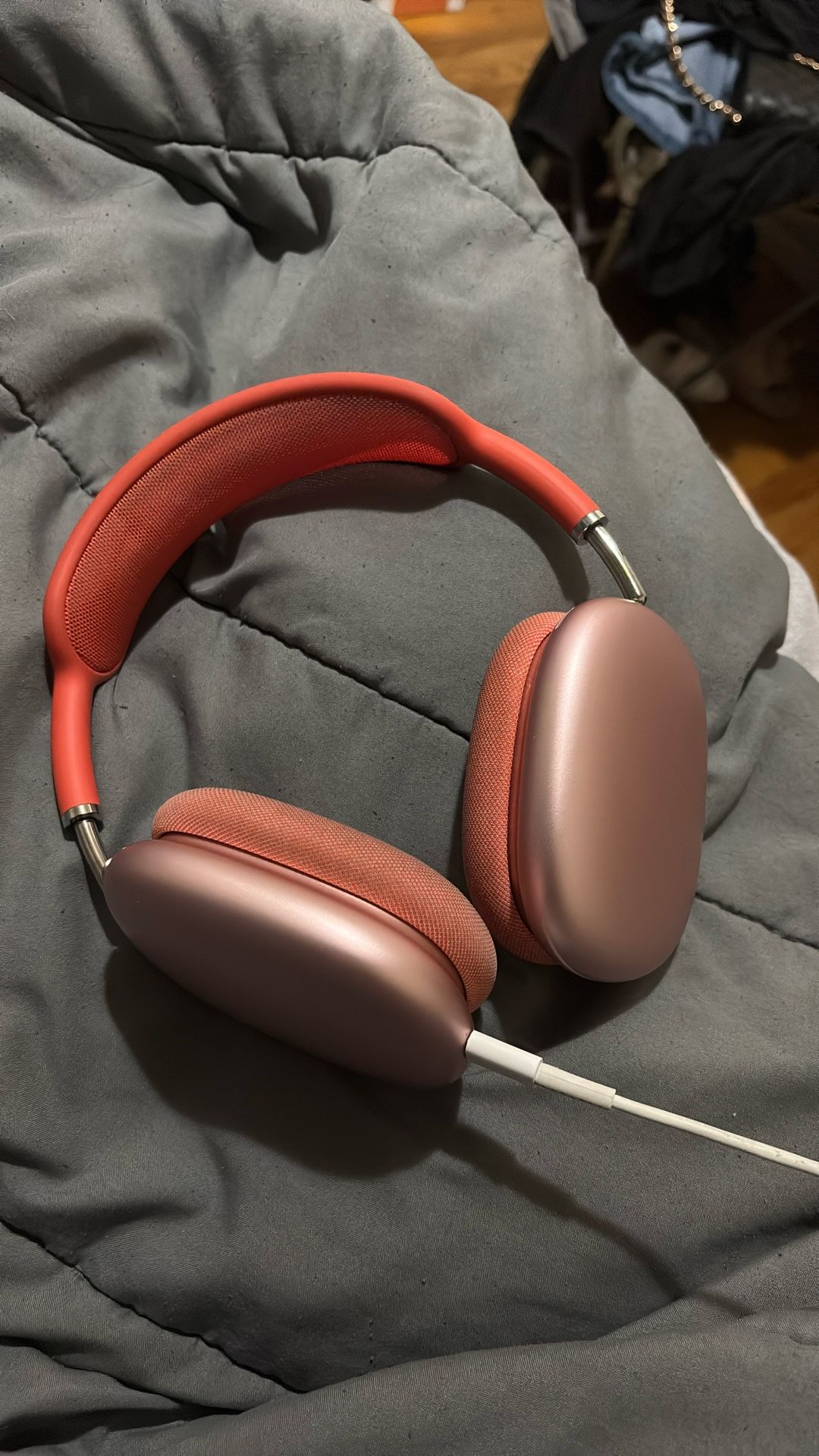 AirPod Maxs W. Warranty 200$