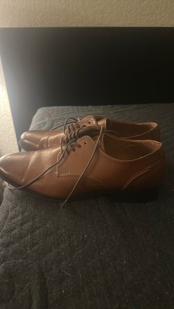 Dress shoes