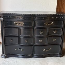 Dresser / Disney Princess Dresser /  From Rooms To Go