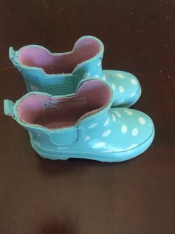 Rain boots size 7/8