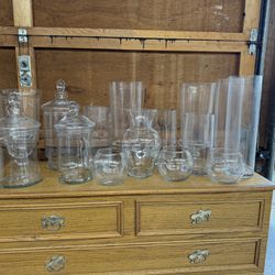 glass vases / candy cintainers