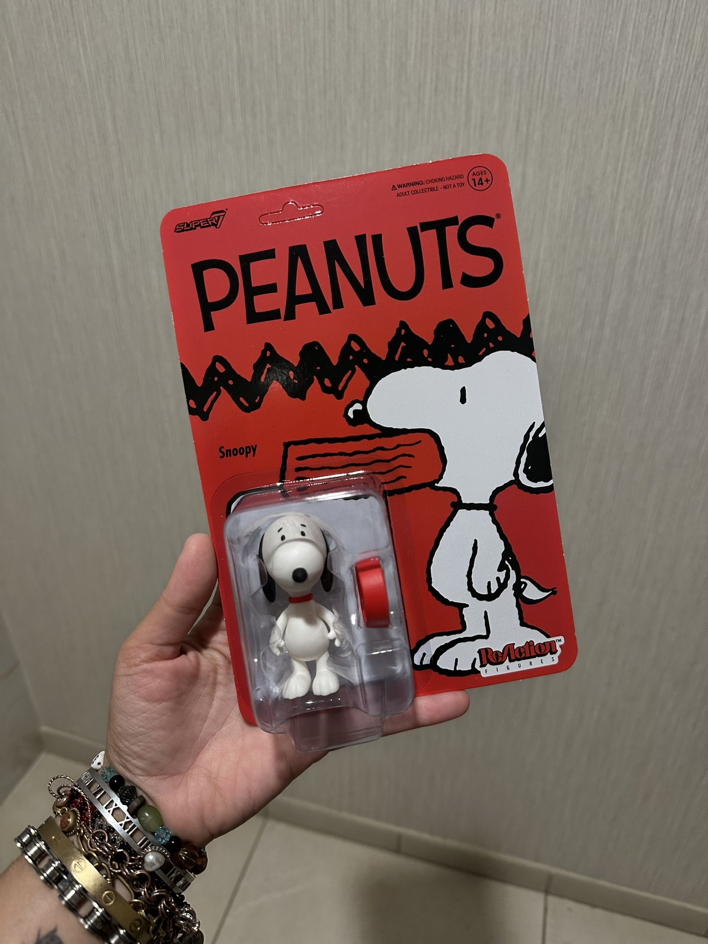 snoopy peanuts collectible action figure