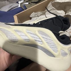 Yeezy 700